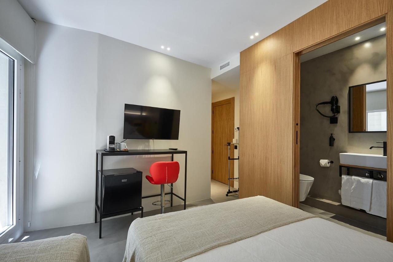 Ella Hostel Ramblas Barcelona Luaran gambar