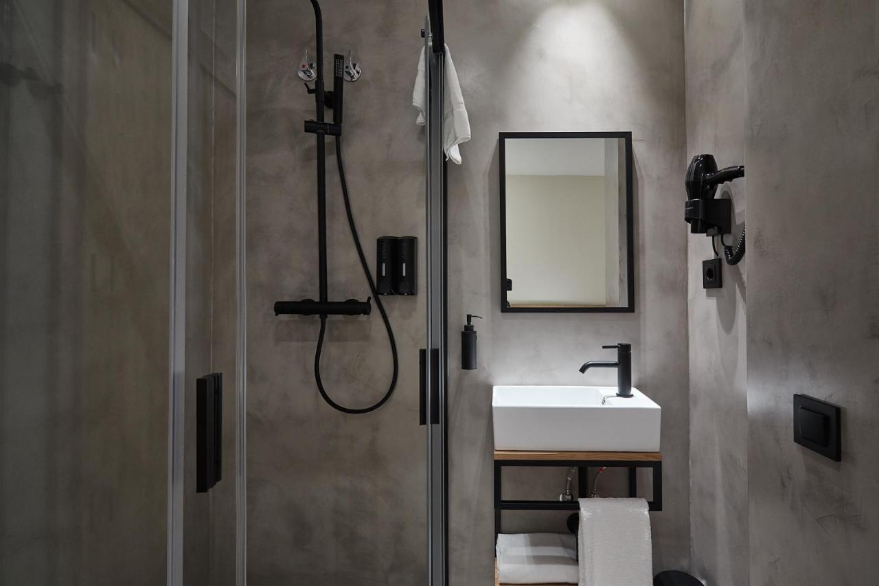 Ella Hostel Ramblas Barcelona Luaran gambar