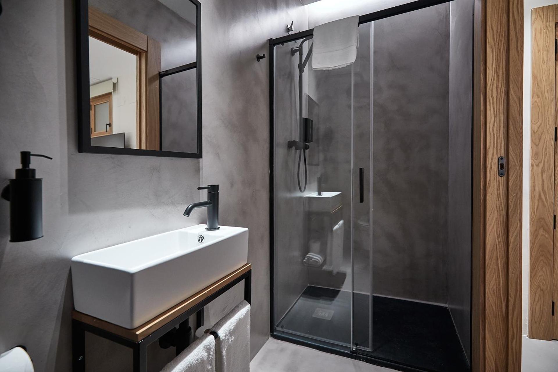 Ella Hostel Ramblas Barcelona Luaran gambar